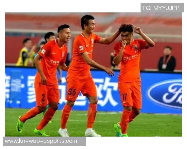 重庆对阵鲁能的比赛分析与战术解读及球员表现评估