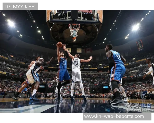 雷霆与灰熊季后赛第七场激战回顾与精彩瞬间分析